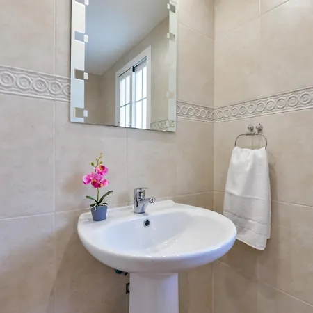 Guzman - Andrea ヴィラ